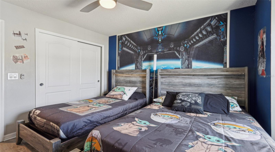 DAVENPORT, Florida 33837, 5 Bedrooms Bedrooms, ,4 BathroomsBathrooms,Residential,For Sale,OAK SPRING,0,MFRO6304419