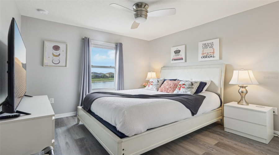 DAVENPORT, Florida 33837, 5 Bedrooms Bedrooms, ,4 BathroomsBathrooms,Residential,For Sale,OAK SPRING,0,MFRO6304419