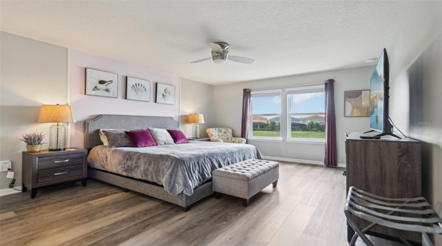 DAVENPORT, Florida 33837, 5 Bedrooms Bedrooms, ,4 BathroomsBathrooms,Residential,For Sale,OAK SPRING,0,MFRO6304419