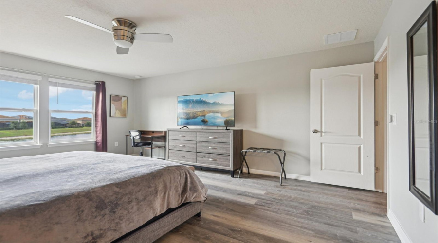 DAVENPORT, Florida 33837, 5 Bedrooms Bedrooms, ,4 BathroomsBathrooms,Residential,For Sale,OAK SPRING,0,MFRO6304419