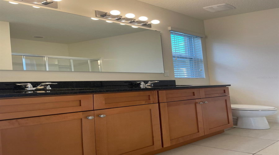 Davenport, Florida 33896, 4 Bedrooms Bedrooms, ,2 Bathroomsbathrooms,Residential,For Sale,Tanglewood,Mfro6315099