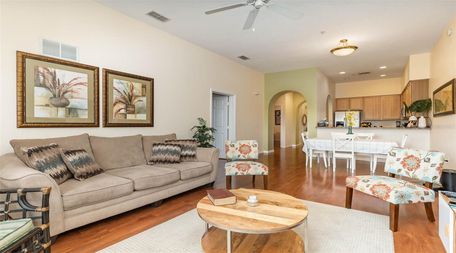 Kissimmee, Florida 34747, 3 Bedrooms Bedrooms, ,2 Bathroomsbathrooms,Residential,For Sale,Treasure Trove,Mfro6314428