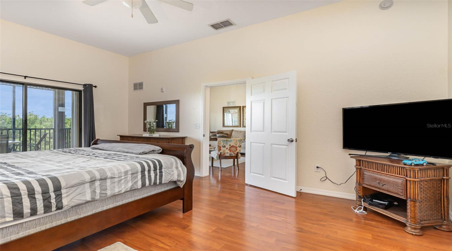 Kissimmee, Florida 34747, 3 Bedrooms Bedrooms, ,2 Bathroomsbathrooms,Residential,For Sale,Treasure Trove,Mfro6314428