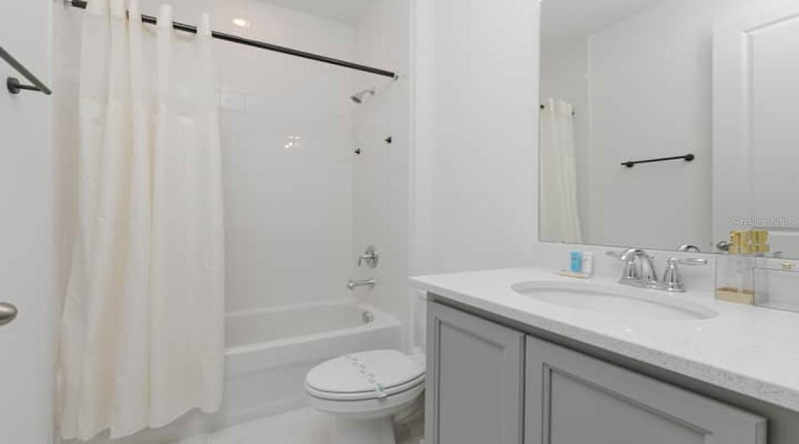 Davenport, Florida 33896, 5 Bedrooms Bedrooms, ,4 Bathroomsbathrooms,Residential,For Sale,Lancashire,Mfro6314712