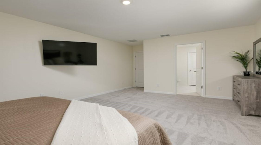 Davenport, Florida 33896, 5 Bedrooms Bedrooms, ,4 Bathroomsbathrooms,Residential,For Sale,Lancashire,Mfro6314712