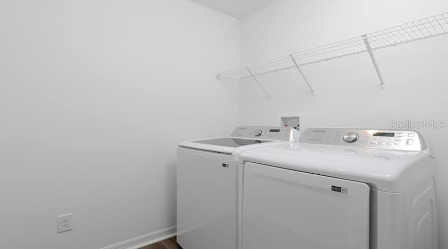 Davenport, Florida 33896, 5 Bedrooms Bedrooms, ,4 Bathroomsbathrooms,Residential,For Sale,Lancashire,Mfro6314712