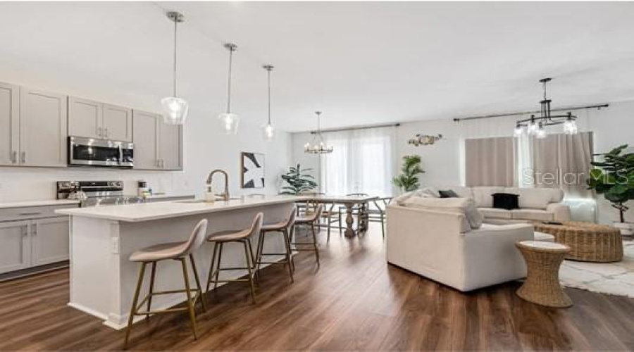 Davenport, Florida 33896, 5 Bedrooms Bedrooms, ,4 Bathroomsbathrooms,Residential,For Sale,Lancashire,Mfro6314712