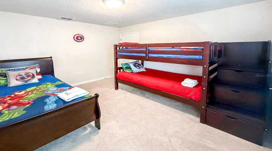 Davenport, Florida 33897, 7 Bedrooms Bedrooms, ,5 Bathroomsbathrooms,Residential,For Sale,Summer,Mfrs5128091