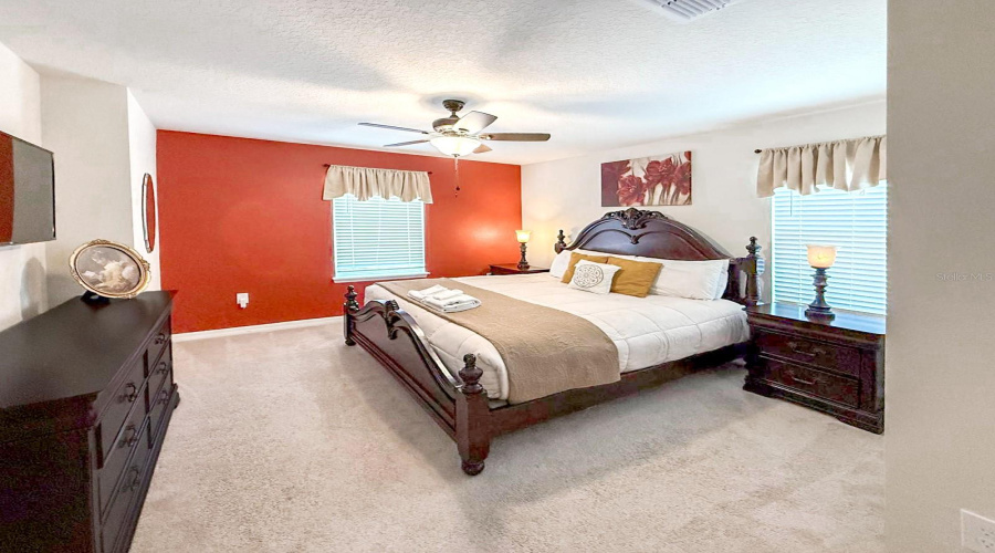 Davenport, Florida 33897, 7 Bedrooms Bedrooms, ,5 Bathroomsbathrooms,Residential,For Sale,Summer,Mfrs5128091