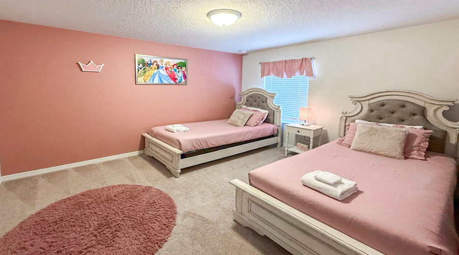 Davenport, Florida 33897, 7 Bedrooms Bedrooms, ,5 Bathroomsbathrooms,Residential,For Sale,Summer,Mfrs5128091