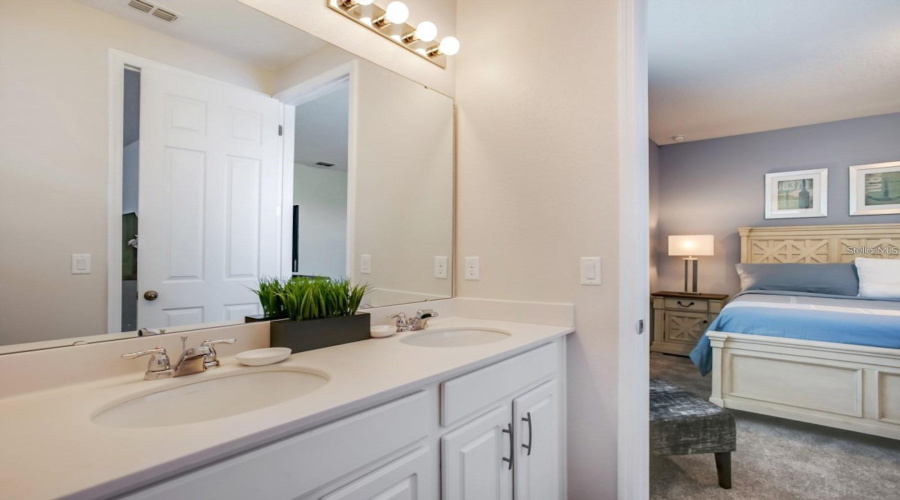 Kissimmee, Florida 34747, 9 Bedrooms Bedrooms, ,6 Bathroomsbathrooms,Residential,For Sale,Caribbean View,Mfrs5128302