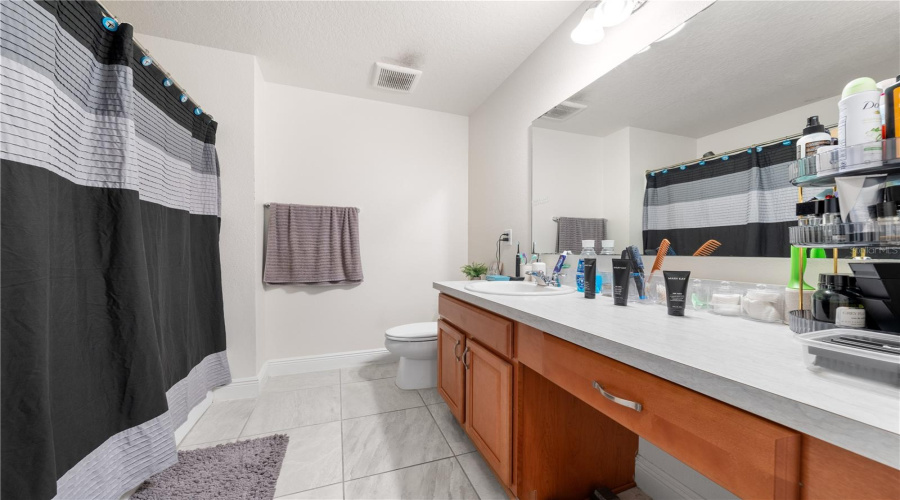 Davenport, Florida 33837, 3 Bedrooms Bedrooms, ,2 Bathroomsbathrooms,Residential,For Sale,Miles,Mfro6314109