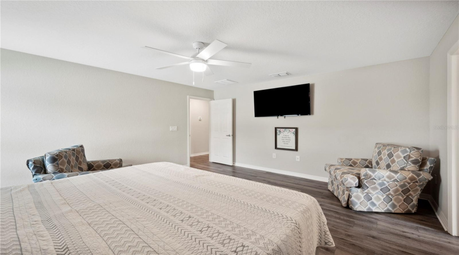 Davenport, Florida 33837, 4 Bedrooms Bedrooms, ,2 Bathroomsbathrooms,Residential,For Sale,Cloverbrook,Mfrl4953482