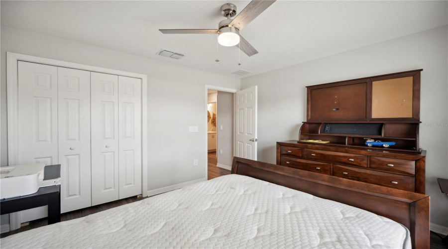Davenport, Florida 33837, 4 Bedrooms Bedrooms, ,2 Bathroomsbathrooms,Residential,For Sale,Cloverbrook,Mfrl4953482