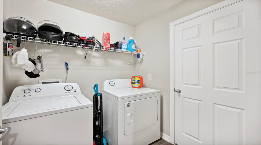 Davenport, Florida 33837, 4 Bedrooms Bedrooms, ,2 Bathroomsbathrooms,Residential,For Sale,Cloverbrook,Mfrl4953482
