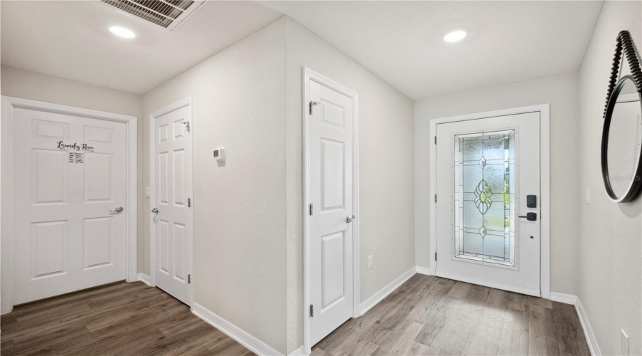 Davenport, Florida 33837, 4 Bedrooms Bedrooms, ,2 Bathroomsbathrooms,Residential,For Sale,Cloverbrook,Mfrl4953482