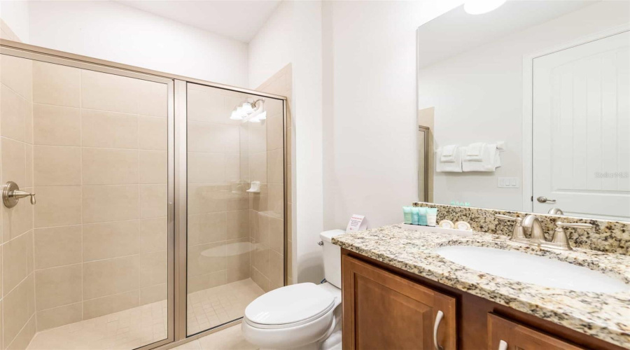 Downstairs full bathroom