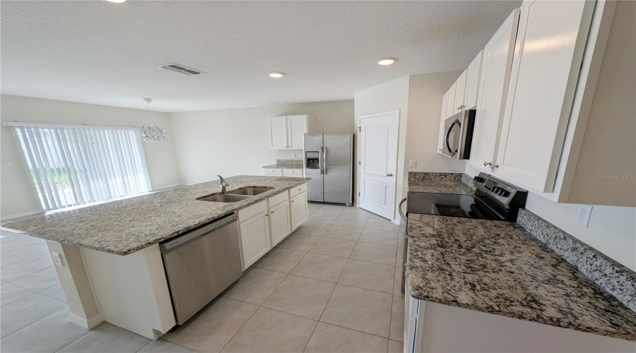 KISSIMMEE, Florida 34747, 4 Bedrooms Bedrooms, ,2 BathroomsBathrooms,Residential,For Sale,WHITE LILLY,0,MFRS5128227