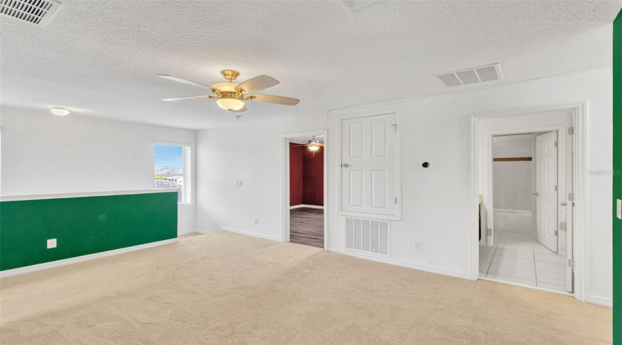 DAVENPORT, Florida 33897, 5 Bedrooms Bedrooms, ,3 BathroomsBathrooms,Residential,For Sale,WILLIAMSON,0,MFRO6315116