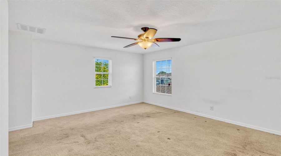 DAVENPORT, Florida 33897, 5 Bedrooms Bedrooms, ,3 BathroomsBathrooms,Residential,For Sale,WILLIAMSON,0,MFRO6315116