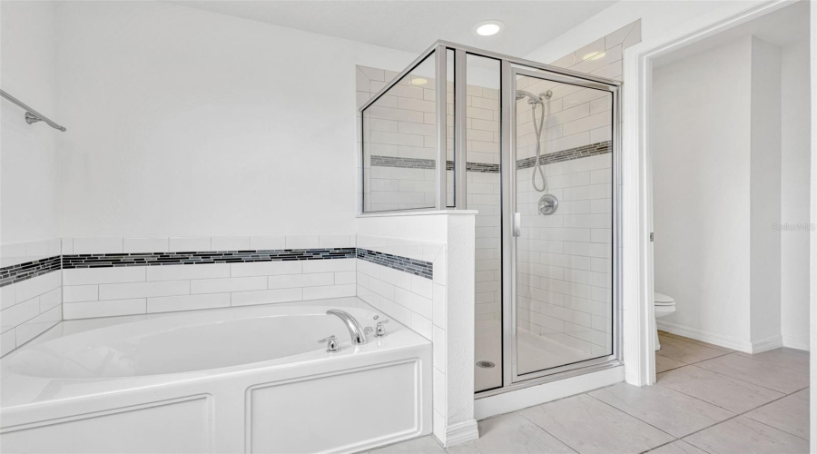 DAVENPORT, Florida 33897, 5 Bedrooms Bedrooms, ,3 BathroomsBathrooms,Residential,For Sale,WILLIAMSON,0,MFRO6315116
