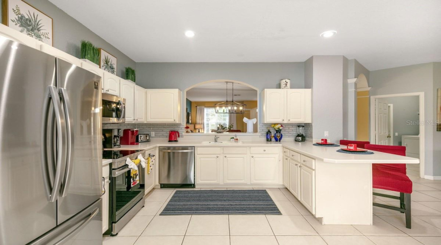 KISSIMMEE, Florida 34747, 6 Bedrooms Bedrooms, ,4 BathroomsBathrooms,Residential,For Sale,TOSTETH,0,MFRS5128304