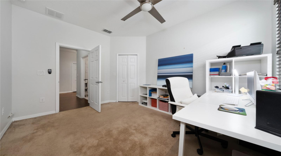Davenport, Florida 33837, 4 Bedrooms Bedrooms, ,2 Bathroomsbathrooms,Residential,For Sale,Lakeshore,Mfrs5128282