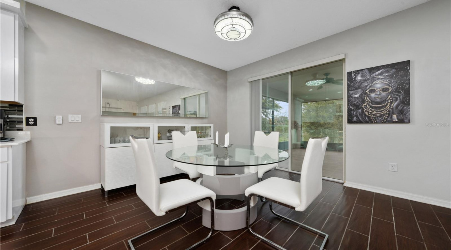 Davenport, Florida 33837, 4 Bedrooms Bedrooms, ,2 Bathroomsbathrooms,Residential,For Sale,Lakeshore,Mfrs5128282