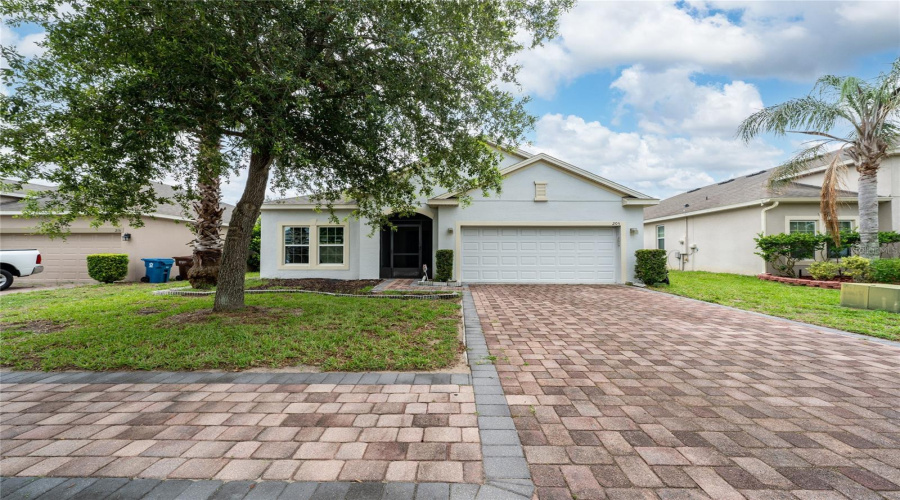 Davenport, Florida 33837, 4 Bedrooms Bedrooms, ,2 Bathroomsbathrooms,Residential,For Sale,Lakeshore,Mfrs5128282