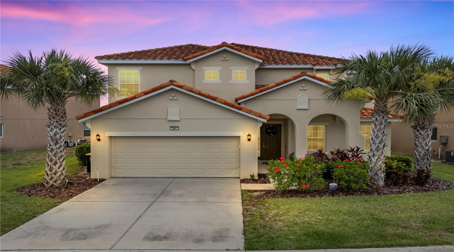 DAVENPORT, Florida 33837, 6 Bedrooms Bedrooms, ,5 BathroomsBathrooms,Residential,For Sale,CABELLO,0,MFRO6314956
