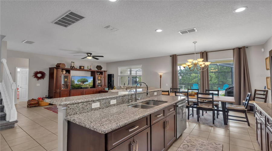 Nice and Open Kitchen