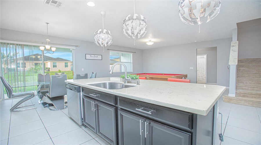Davenport, Florida 33837, 5 Bedrooms Bedrooms, ,3 Bathroomsbathrooms,Residential,For Sale,Seville Dr,Mfro6315346