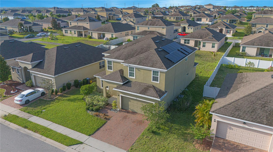 Davenport, Florida 33837, 5 Bedrooms Bedrooms, ,3 Bathroomsbathrooms,Residential,For Sale,Seville Dr,Mfro6315346