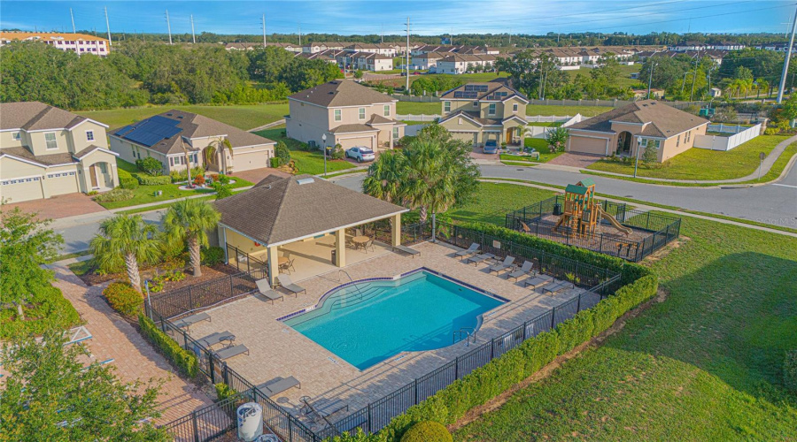 Davenport, Florida 33837, 5 Bedrooms Bedrooms, ,3 Bathroomsbathrooms,Residential,For Sale,Seville Dr,Mfro6315346