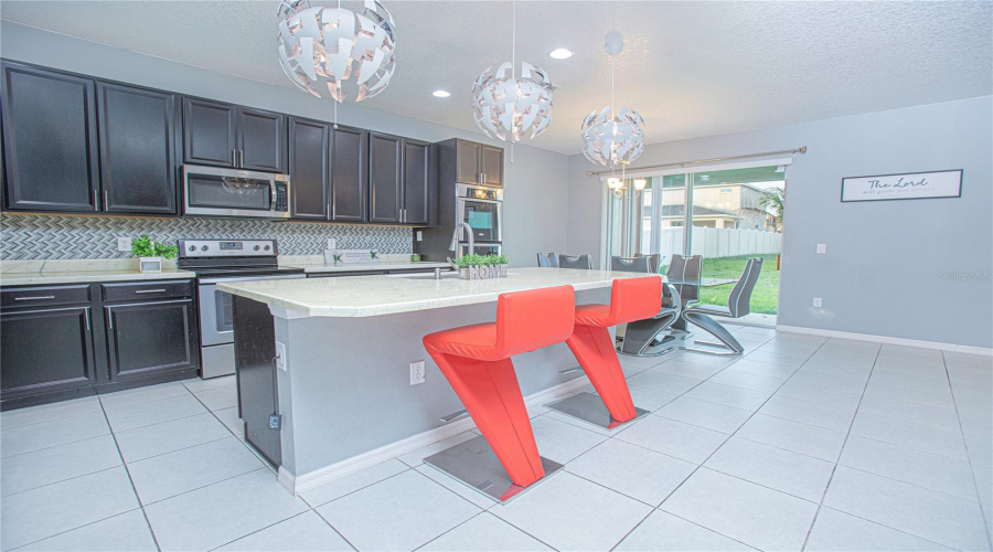 Breakfast Bar / Kitchen