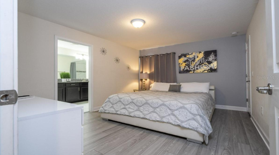 KISSIMMEE, Florida 34746, 5 Bedrooms Bedrooms, ,4 BathroomsBathrooms,Residential,For Sale,TOM SAWYER,0,MFRO6315331