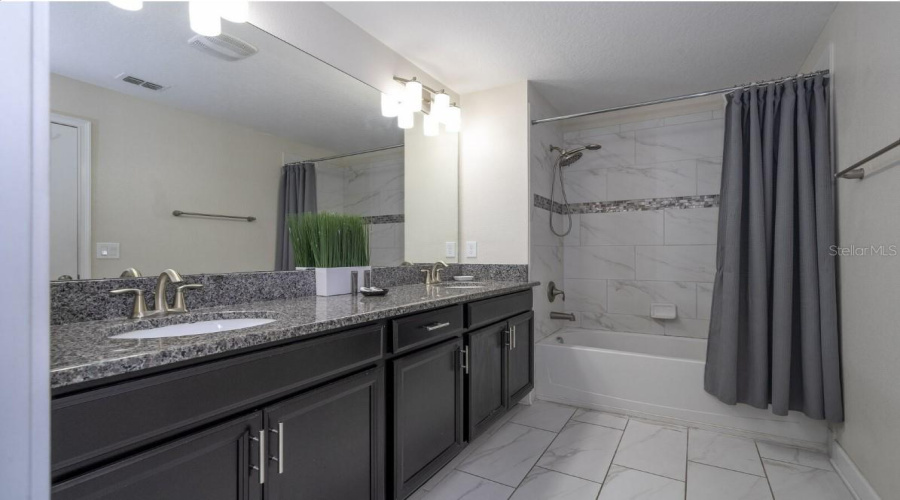 KISSIMMEE, Florida 34746, 5 Bedrooms Bedrooms, ,4 BathroomsBathrooms,Residential,For Sale,TOM SAWYER,0,MFRO6315331