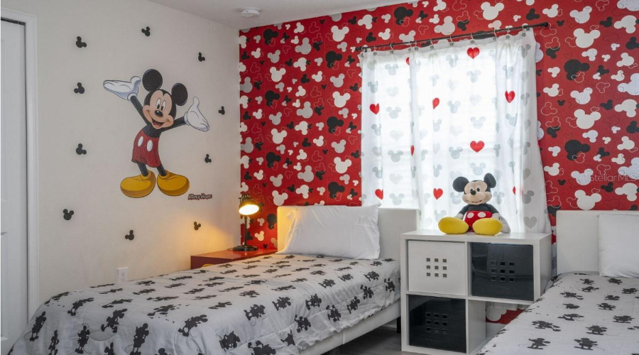 KISSIMMEE, Florida 34746, 5 Bedrooms Bedrooms, ,4 BathroomsBathrooms,Residential,For Sale,TOM SAWYER,0,MFRO6315331