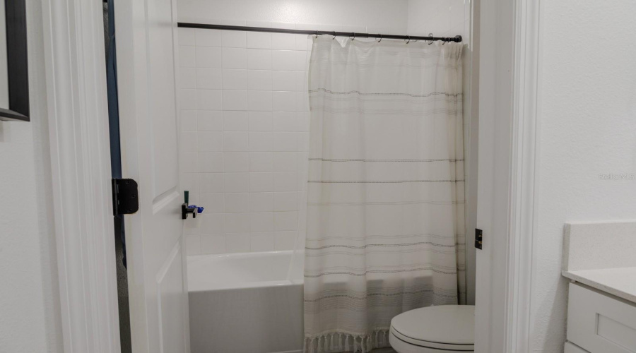 Davenport, Florida 33837, 5 Bedrooms Bedrooms, ,2 Bathroomsbathrooms,Residential,For Sale,Cool Summer,Mfrs5128349