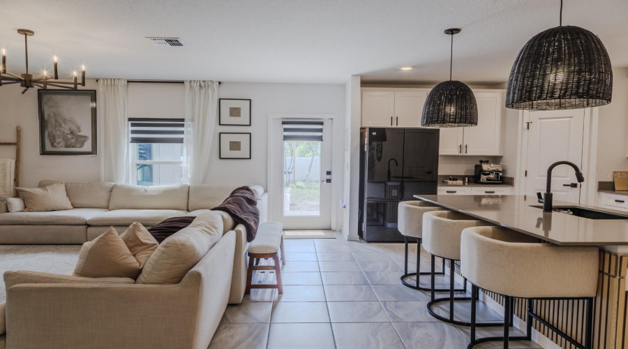 Davenport, Florida 33837, 5 Bedrooms Bedrooms, ,2 Bathroomsbathrooms,Residential,For Sale,Cool Summer,Mfrs5128349