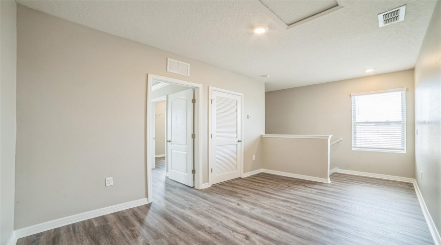 DAVENPORT, Florida 33837, 5 Bedrooms Bedrooms, ,3 BathroomsBathrooms,Residential,For Sale,EAGLEVIEW,0,MFRO6315568