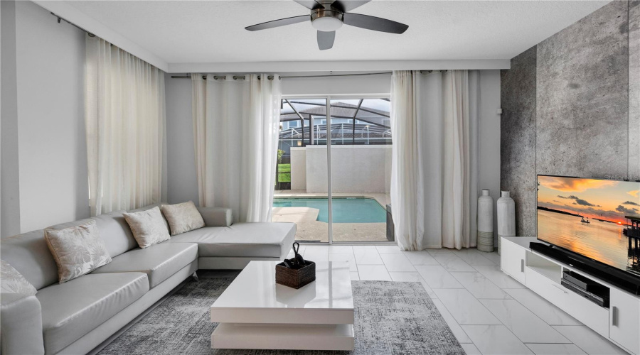Davenport, Florida 33896, 4 Bedrooms Bedrooms, ,3 Bathroomsbathrooms,Residential,For Sale,Dogleg,Mfro6314581