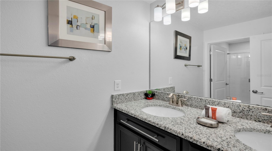 Davenport, Florida 33896, 4 Bedrooms Bedrooms, ,3 Bathroomsbathrooms,Residential,For Sale,Dogleg,Mfro6314581