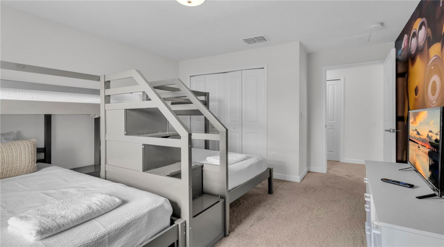 Davenport, Florida 33896, 4 Bedrooms Bedrooms, ,3 Bathroomsbathrooms,Residential,For Sale,Dogleg,Mfro6314581