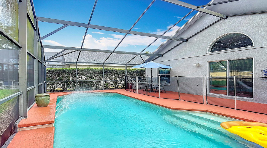 Kissimmee, Florida 34746, 3 Bedrooms Bedrooms, ,2 Bathroomsbathrooms,Residential,For Sale,Cumbrian Lakes,Mfro6313737
