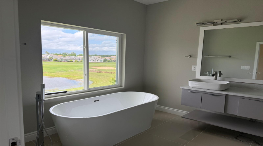 Davenport, Florida 33837, 3 Bedrooms Bedrooms, ,2 Bathroomsbathrooms,Residential,For Sale,Greenbriar,Mfro6313891
