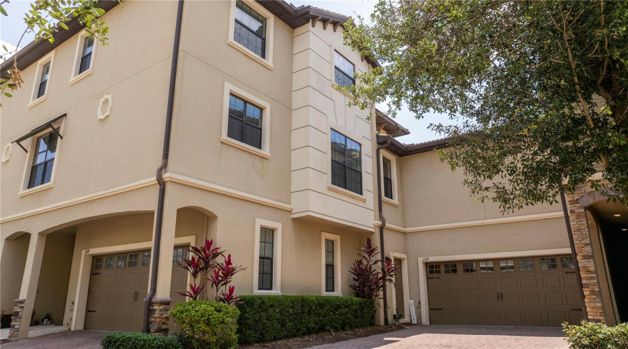 DAVENPORT, Florida 33896, 6 Bedrooms Bedrooms, ,5 BathroomsBathrooms,Residential,For Sale,SHINNECOCK HILLS,0,MFRO6314608