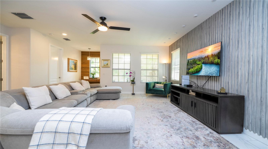 DAVENPORT, Florida 33896, 6 Bedrooms Bedrooms, ,5 BathroomsBathrooms,Residential,For Sale,SHINNECOCK HILLS,0,MFRO6314608