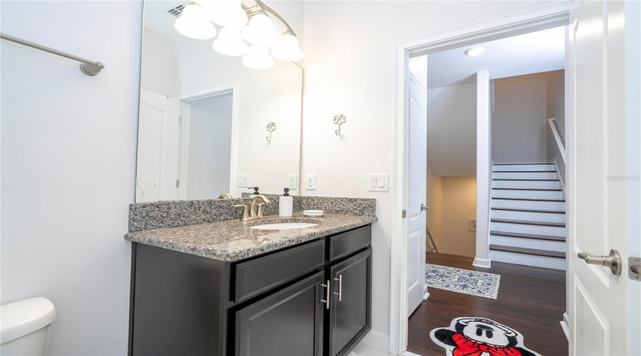 DAVENPORT, Florida 33896, 6 Bedrooms Bedrooms, ,5 BathroomsBathrooms,Residential,For Sale,SHINNECOCK HILLS,0,MFRO6314608