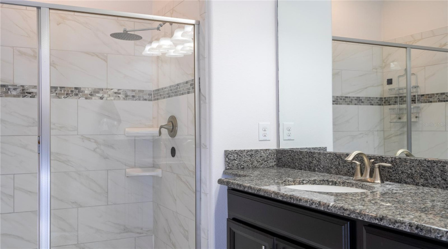 DAVENPORT, Florida 33896, 6 Bedrooms Bedrooms, ,5 BathroomsBathrooms,Residential,For Sale,SHINNECOCK HILLS,0,MFRO6314608